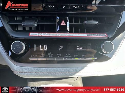 Used 2025 Toyota Corolla FX image 32