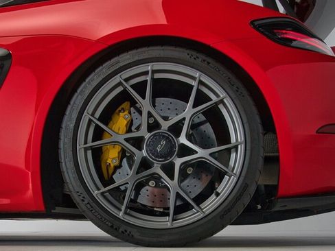 Used 2023 Porsche 718 Cayman GT4 RS image 9