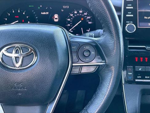 Used 2022 Toyota Avalon XLE image 23