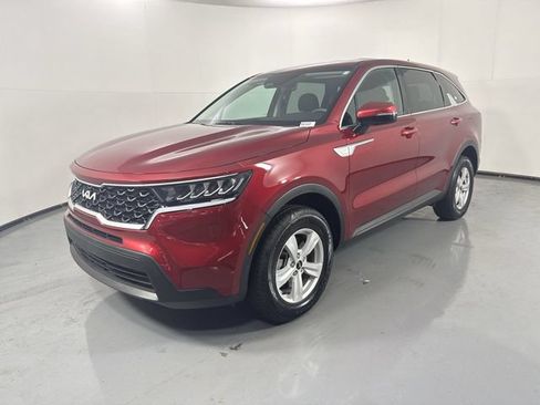 Certified 2023 Kia Sorento LX AWD/4WD image 2