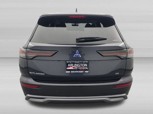 Used 2025 Mitsubishi Outlander SE AWD/4WD image 5
