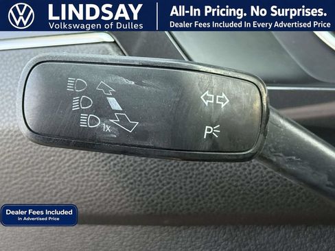 Used 2018 Volkswagen Tiguan SE FWD image 24