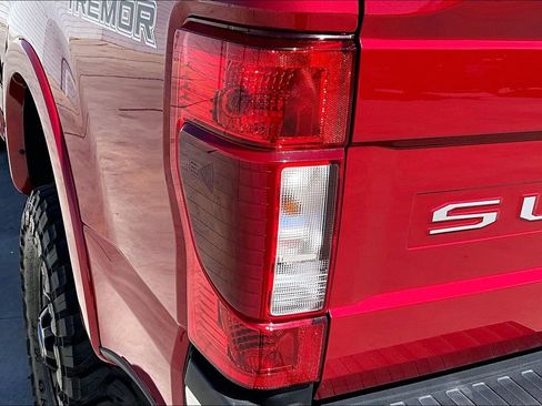 Used 2022 Ford F250 Lariat w/ Tremor Off-Road Package AWD/4WD image 35