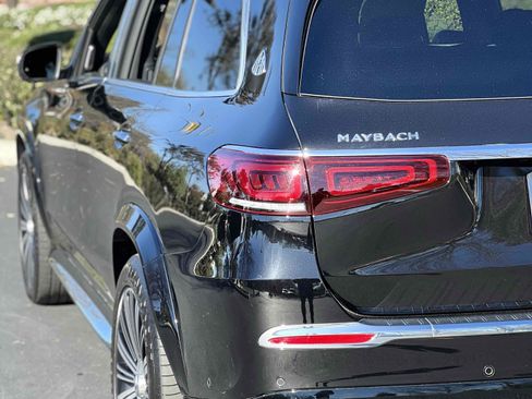Used 2023 Mercedes-Benz Maybach GLS 600 4MATIC image 60