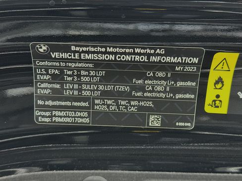 Used 2023 BMW X5 xDrive45e w/ Parking Assistance Package AWD/4WD image 21