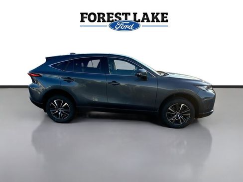 Used 2023 Toyota Venza LE image 8