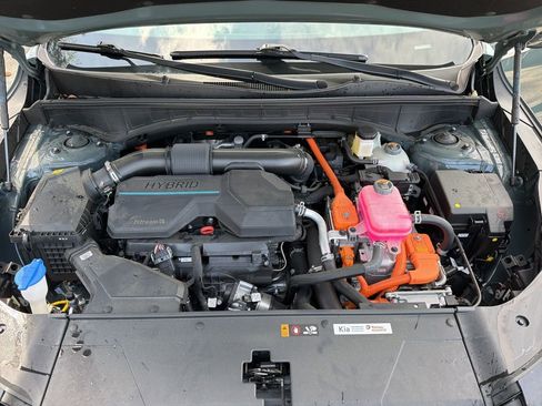 Certified 2025 Kia Sorento EX image 12