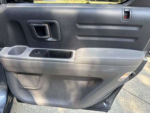 Used 2010 Honda Ridgeline RTL image 16