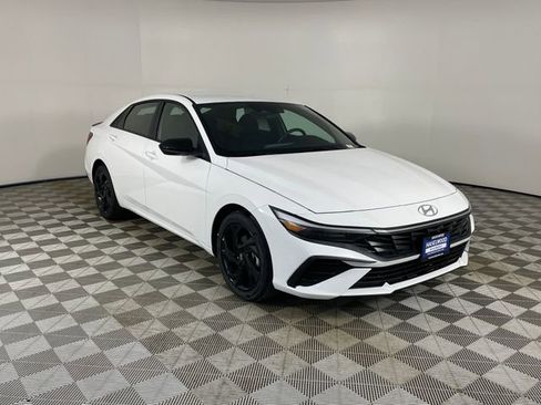 New 2026 Hyundai Elantra Sport FWD image 23
