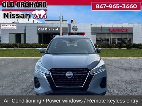 Used 2024 Nissan Kicks SV image 4