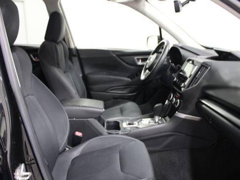 Used 2019 Subaru Forester Premium AWD/4WD image 24