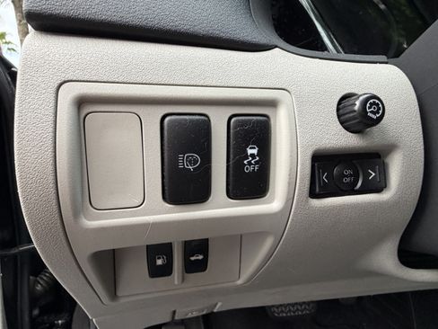 Used 2012 Lexus IS 350 w/ Premium Pkg Value Edition RWD image 15