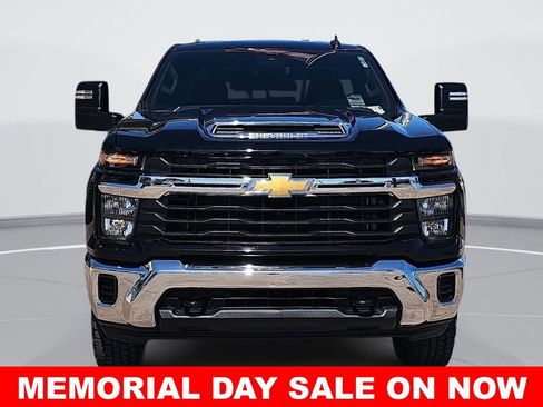 Used 2024 Chevrolet Silverado 2500 LT AWD/4WD image 8