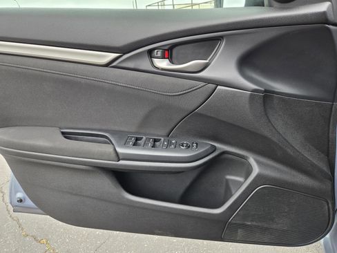 Used 2019 Honda Civic EX image 18