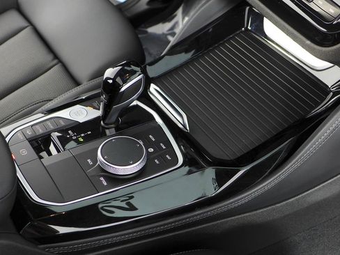 Certified 2023 BMW X4 xDrive30i w/ Convenience Package image 15