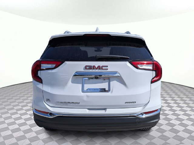 Used 2024 GMC Terrain SLT AWD/4WD image 5