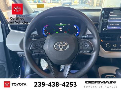 Used 2022 Toyota Corolla LE image 17