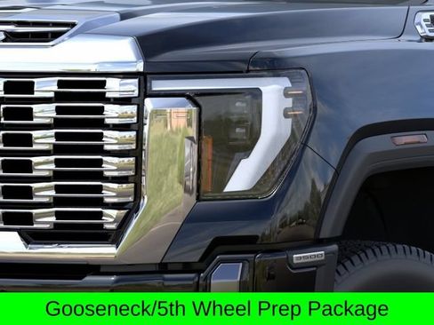 New 2026 GMC Sierra 3500 Denali w/ Denali Reserve Package AWD/4WD image 11