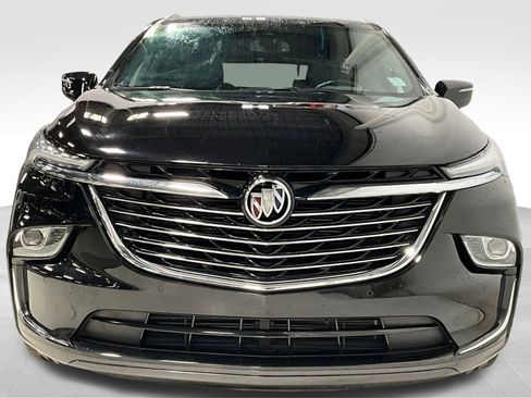 Used 2023 Buick Enclave Essence image 2