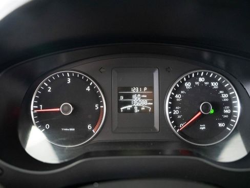 Used 2013 Volkswagen Jetta TDI FWD image 11