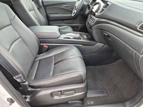 Used 2024 Honda Passport TrailSport image 30