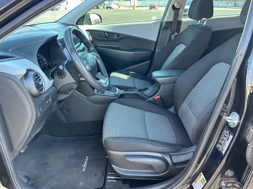 Used 2020 Hyundai Kona SE FWD image 23