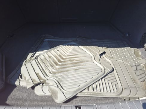 Used 2020 Genesis G70 2.0T w/ Prestige Package image 14