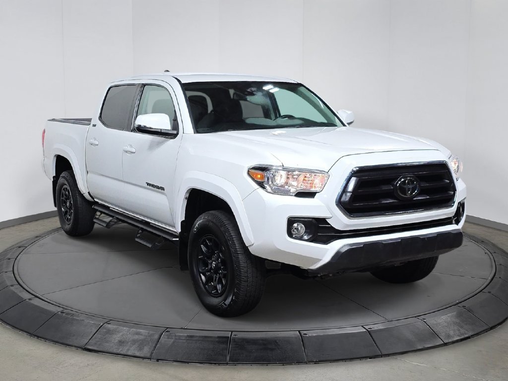 Used 2021 Toyota Tacoma SR5 w/ Technology Package AWD/4WD image 9