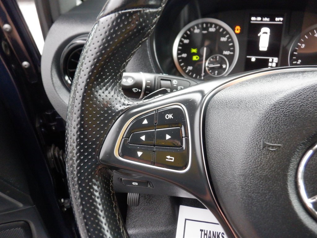 Used 2022 Mercedes-Benz Metris image 17