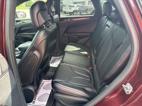Used 2017 Lincoln MKC Select w/ Select Plus Package image 10