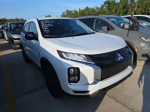 Used 2026 Mitsubishi Outlander Sport LE AWD/4WD image 2