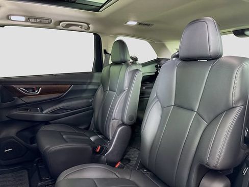 Used 2025 Subaru Ascent Touring AWD/4WD image 29