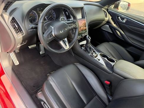 Used 2017 INFINITI Q60 Red Sport 400 RWD image 13