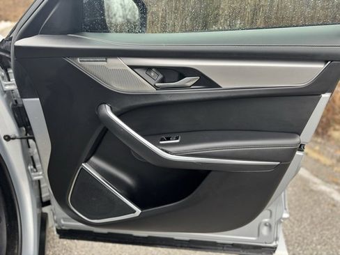 Certified 2021 Jaguar F-PACE R-Dynamic S image 18