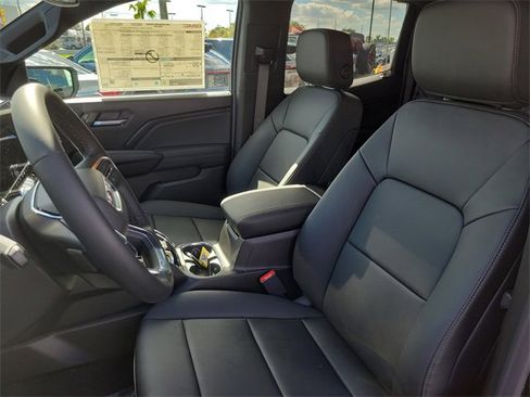 New 2026 GMC Canyon Elevation w/ Convenience Package image 14