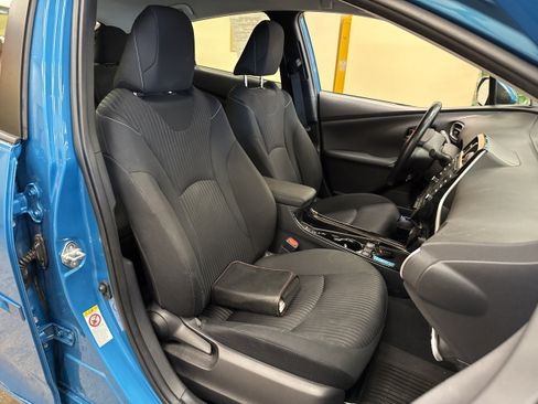 Used 2021 Toyota Prius Prime LE FWD image 13