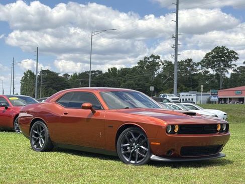 Used 2023 Dodge Challenger R/T w/ Blacktop Package RWD image 15
