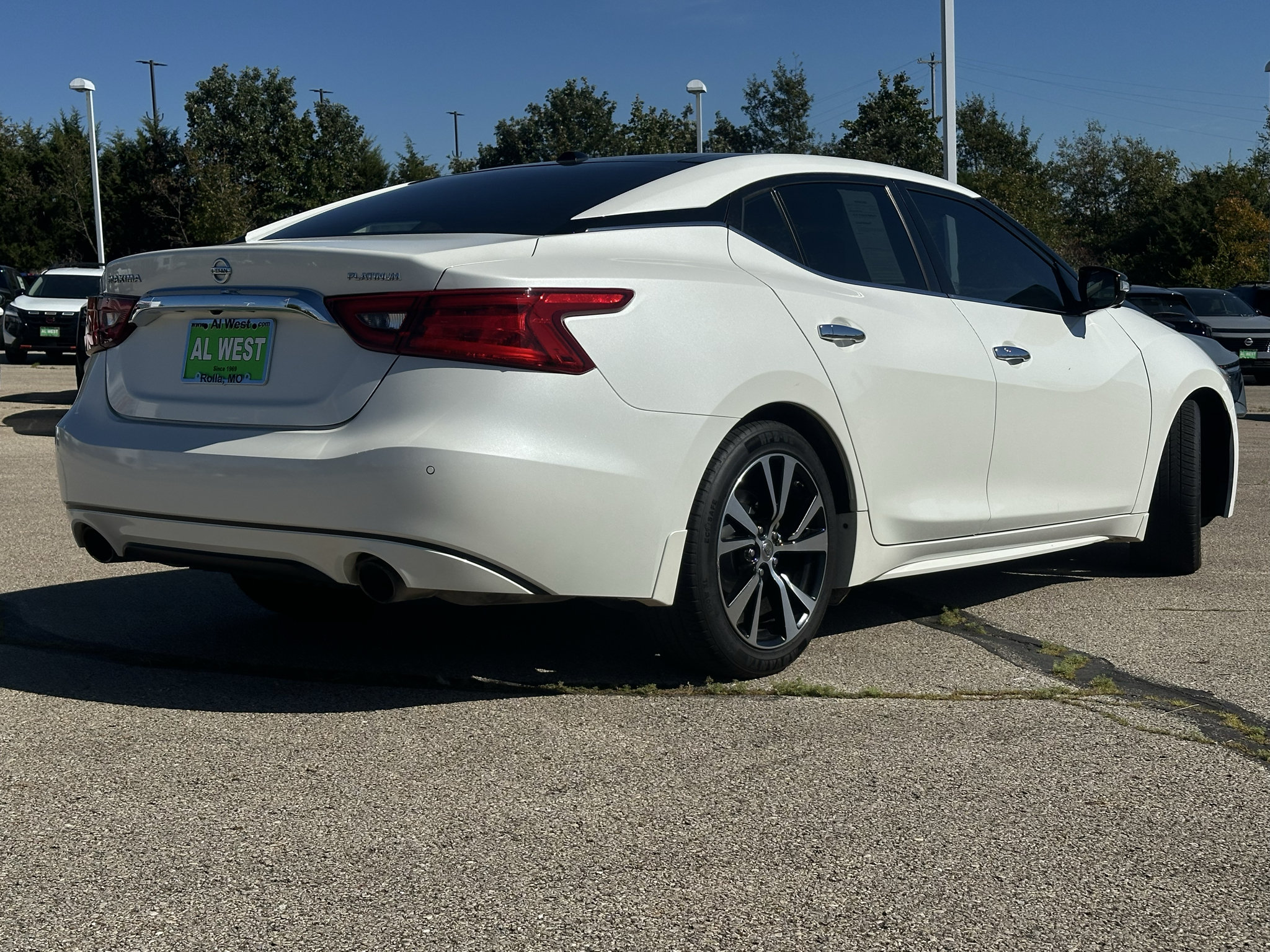 Used 2018 Nissan Maxima Platinum FWD image 3