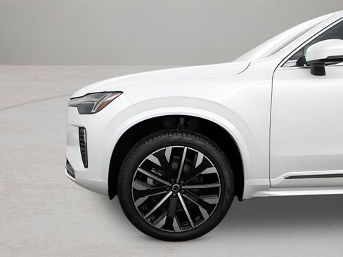 New 2026 Volvo XC90 B5 Core w/ Protection Package Premier image 10