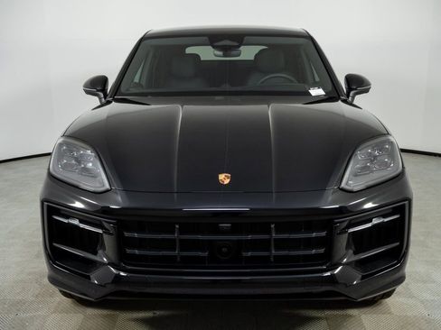 New 2026 Porsche Cayenne Base image 36