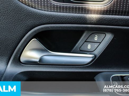Used 2022 Mercedes-Benz GLB 250 4MATIC w/ Premium Package Lite image 41