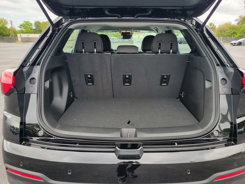 New 2027 Chevrolet Bolt LT w/ Comfort Package FWD image 7