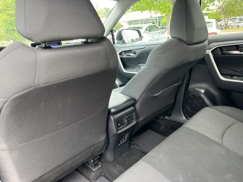 Used 2024 Toyota RAV4 XLE FWD image 17