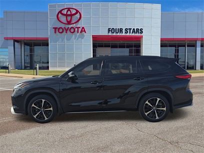 Used 2022 Toyota Highlander XSE