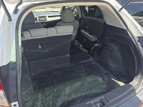 Used 2019 Honda HR-V LX image 23