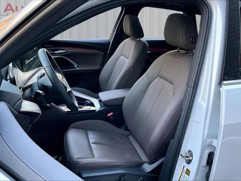 Used 2025 Audi Q5 Premium Plus w/ Premium Plus image 21