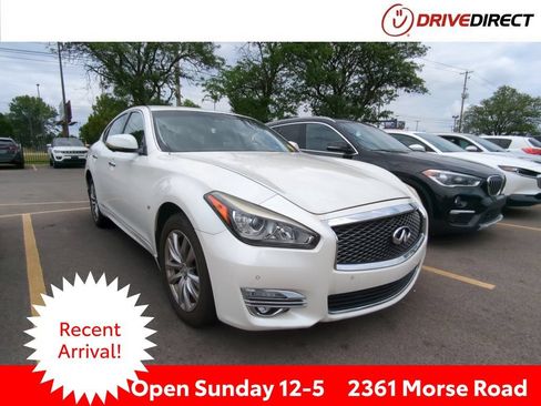Used 2016 INFINITI Q70 3.7 AWD/4WD image 1
