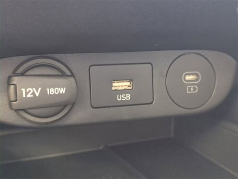 New 2026 Hyundai Elantra Limited image 26