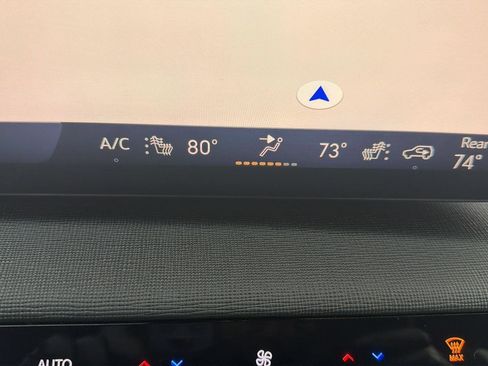 Used 2025 Buick Enclave Sport Touring image 29