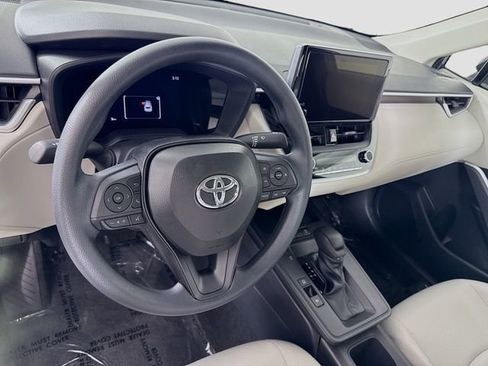 Certified 2026 Toyota Corolla Cross L image 9